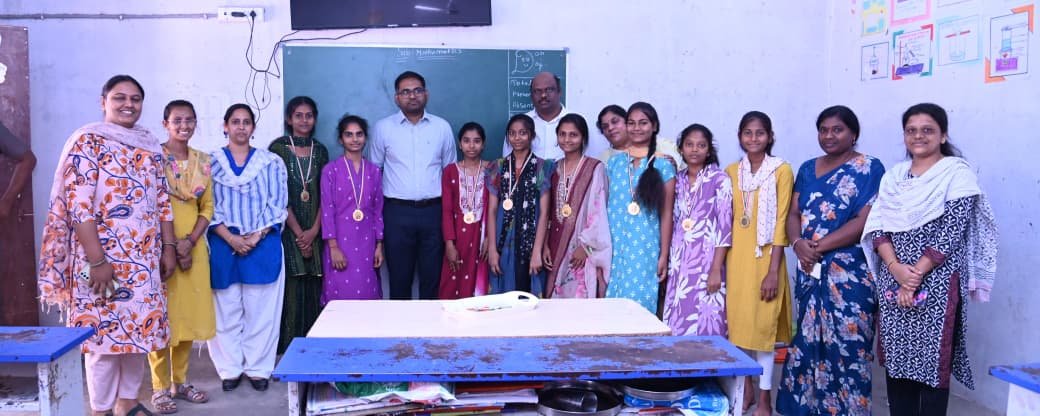 గురుకులాల్లో విద్యార్థుల ఆరోగ్యం, సదుపాయాలపై ప్రత్యేక శ్రద్ధ అవసరం : జిల్లా కలెక్టర్ కోయ శ్రీ హర్ష